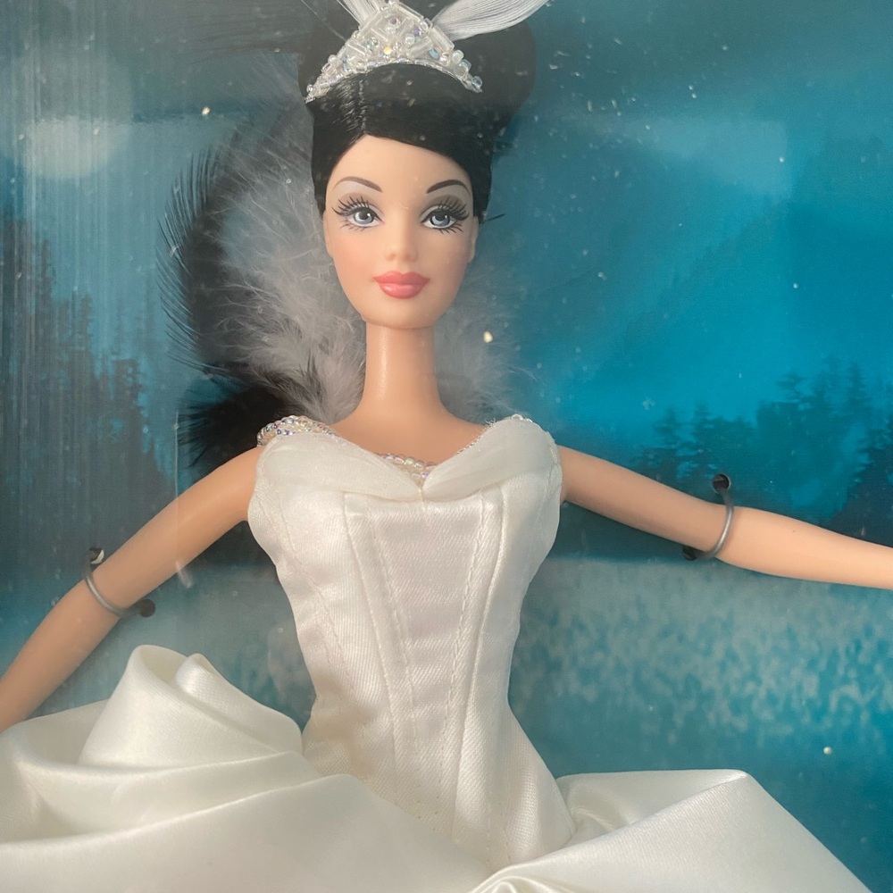 Barbie White Swan Princess Doll - Elegant White Dress